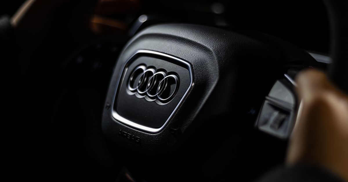 Audi car key fob — Manatee Locksmith