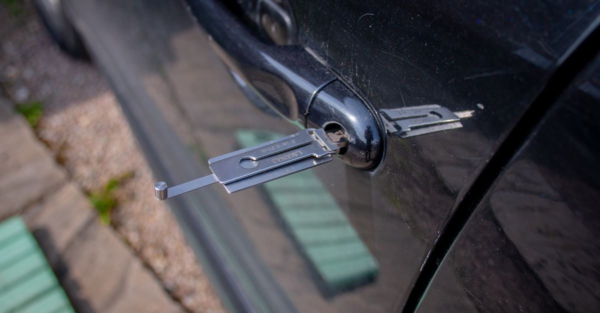 Locked Out at Night in Parrish? Here's Who to Call and What It Costs — Manatee Locksmith